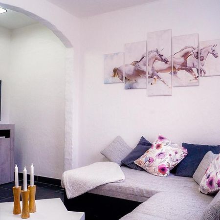 Moderne Ferienwohnung Black Beauty Auf Idyllischem Reiterhof Naehe Burg Eltz Münstermaifeld 외부 사진