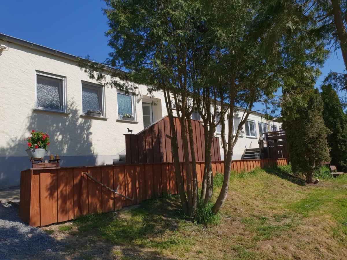 Moderne Ferienwohnung Black Beauty Auf Idyllischem Reiterhof Naehe Burg Eltz Münstermaifeld 외부 사진